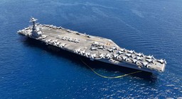 duma amerykańskiej floty płonęła przez 30 godzin. jest gorzej niż sądz