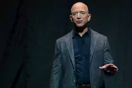 Jeff Bezos po locie w kosmos: ujrzałem jak bardzo krucha jest Ziemia