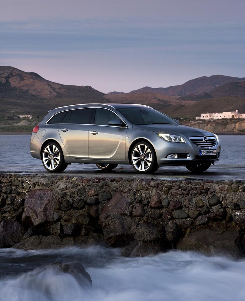 Opel Insignia Sports Tourer: kombi na miarę XXI wieku