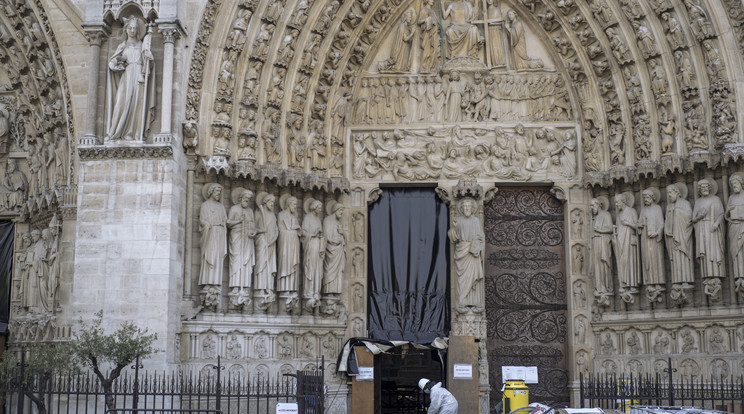 Hétfőn kezdik el megjavítani a tavaly leégett Notre-Dame fő orgonáját / Fotó: MTI EPA