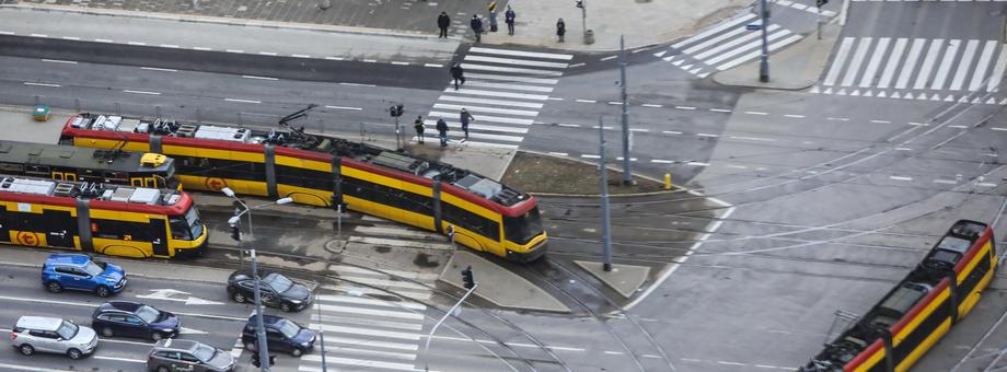 Warszawa finalizuje rekordowy przetarg na tramwaje