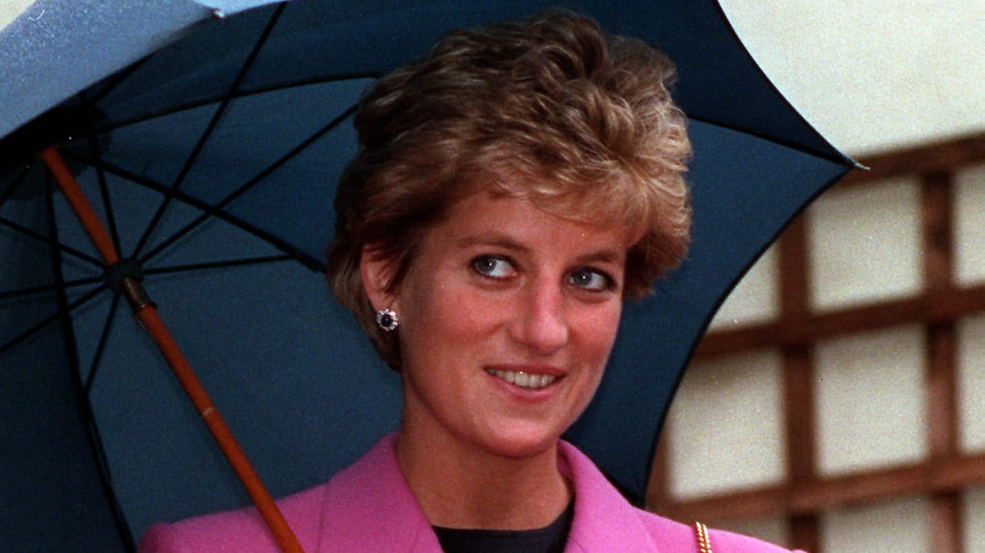 Tragický muž v príbehu princeznej Diany.