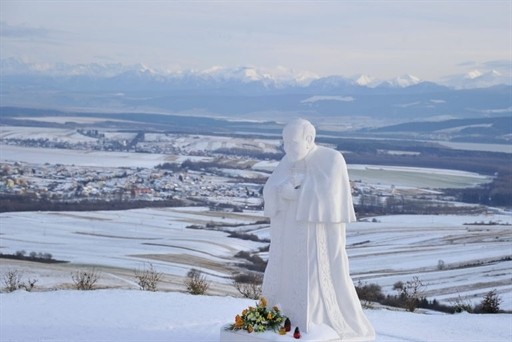 SLOVAKIA - JESUS - STATUE