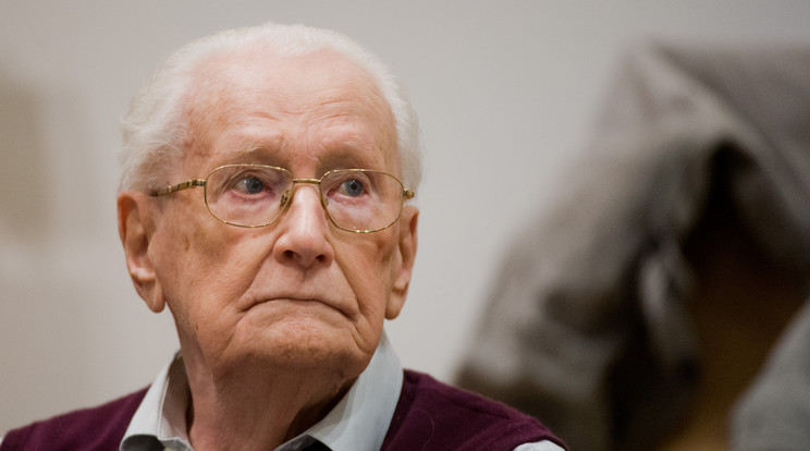 Oskar Gröninget, Auschwitz utolsó őrét kórházban érte utol a halál, 96 éves korában / Fotó: AFP