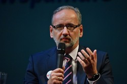 Minister zdrowia: Mamy niewielki wzrost liczby zapisów na szczepienia