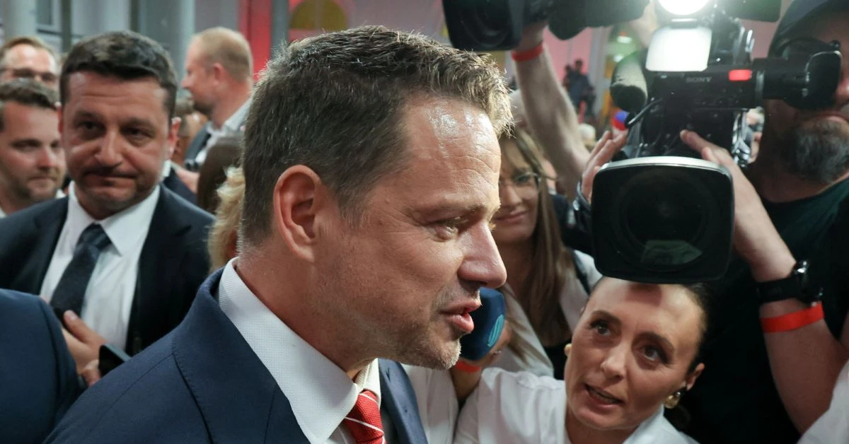 Рафал Тшасковски вернулся на работу в мэрию. Жители Варшавы могут ожидать грандиозного открытия