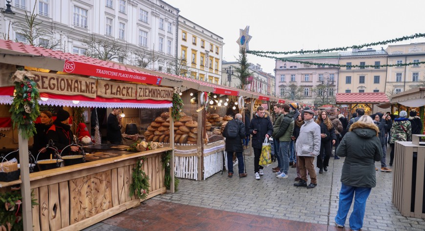 Jarmark Bożonarodzeniowy od lat buduje markę miasta i jest jedną z największych atrakcji zimowego Krakowa.