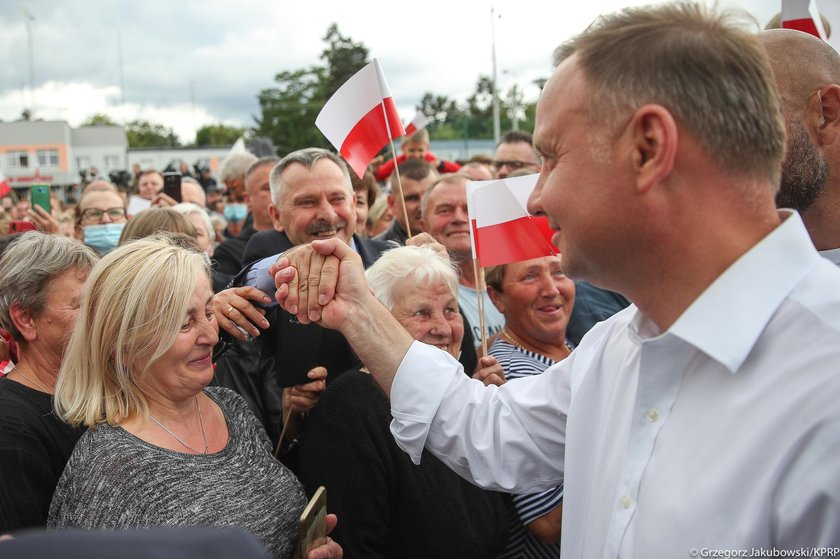 Koronawirus na wiecu prezydenta