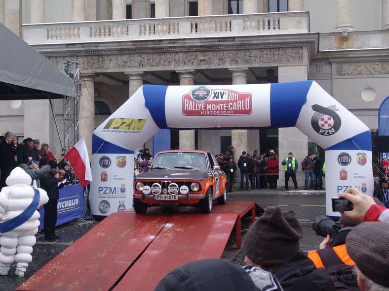 Rajd Monte-Carlo Historique 2011: wystartowali z Warszawy, pokonają 4100 km