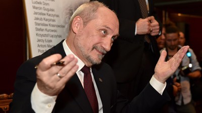 Antoni Macierewicz Patriota Roku 2016 MON polityka Prawo i Sprawiedliwość PiS