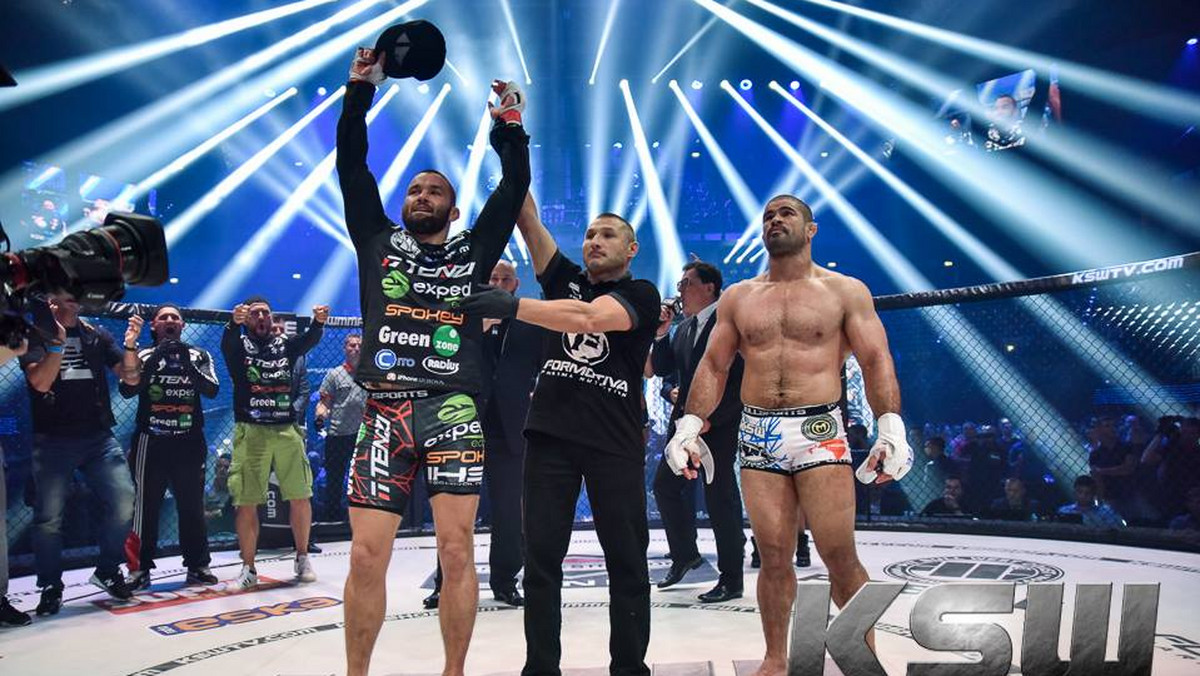 Nokaut na koniec - gala KSW 36 nie mogła zakończyć się lepiej. Jeden idealny cios Michała Materli zakończył pojedynek wieczoru na gali "Trzy Korony". Ten sam cios błyskawicznie posłał na matę Rousimara Palharesa i dał zwycięstwo "Cipao". Materla ma na koncie kolejne zwycięstwo i - jak sam podkreśla - jest gotowy na każde, kolejne wyzwanie. - Może ktoś wypadnie z walki "Popek" - "Pudzian"? - zażartował po zwycięstwie na KSW 36 Michał Materla.