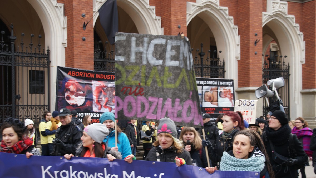 Manifa i przeciwnicy aborcja