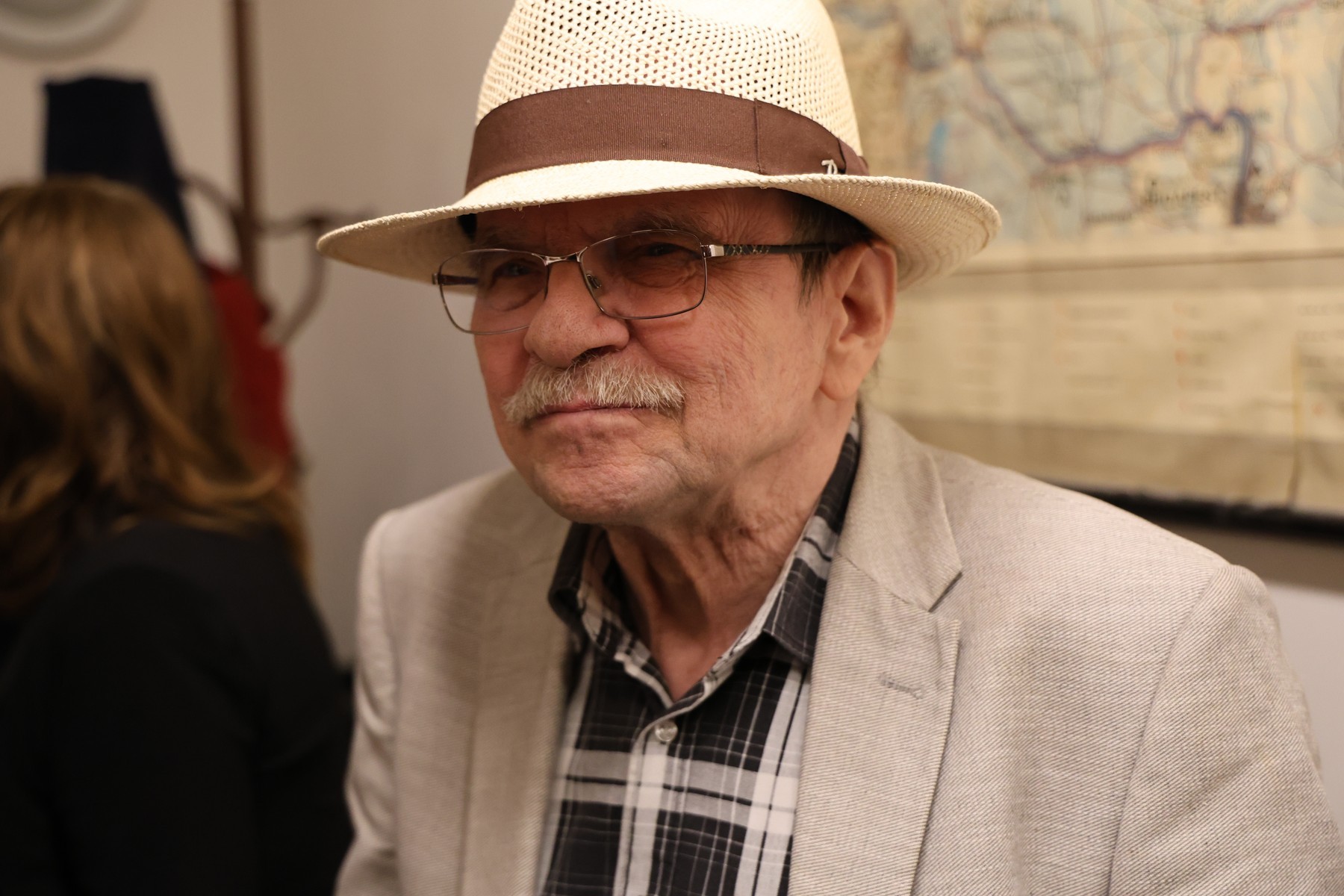 Český skladateľ a spevák Jaroslav Uhlíř.