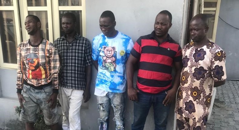 The suspects arrested with items from the China Construction Engineering Company (CCEC) [LSPC]