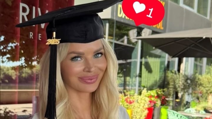 Silvia Kucherenko získala titul Mgr. a v júni 2025 mala promócie.