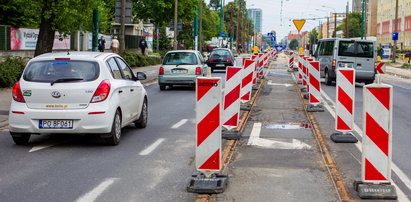 Remont torów na Dąbrowskiego. Przesuną przystanki i wprowadzą objazdy