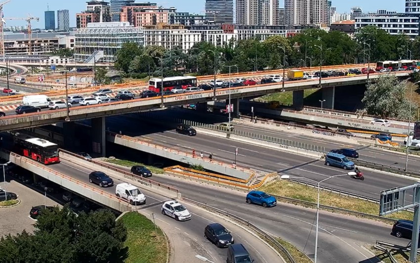 Mostarska petlja i gužve zbog sudara