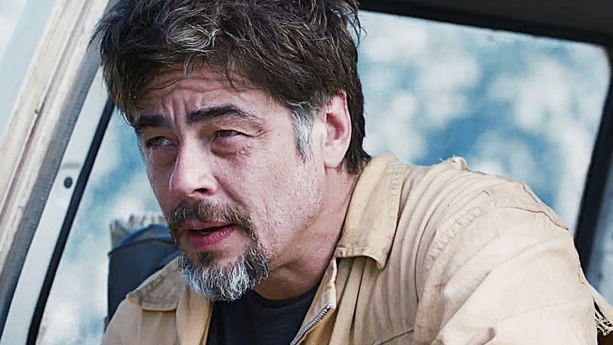 Benicio del Toro w filmie 'A Perfect Day'