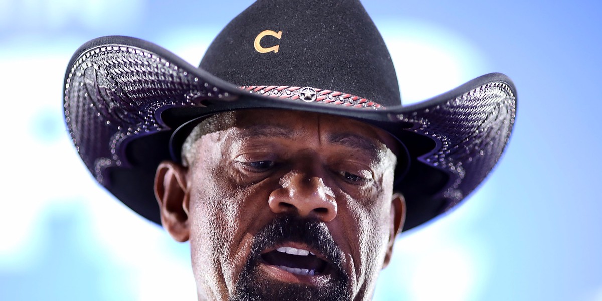 Democrats urge against appointment of Sheriff David Clarke: 'Loyalty is a greater test for the Trump vetting process than competence'