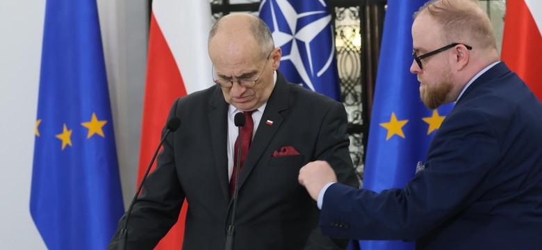 Zbigniew Rau oskarżony o mobbing. Łukasz Jasina: Wybuchy psychicznej agresji