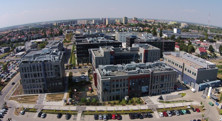 Na terenie WPT działa około 200 firm, zatrudniających ponad 2000 osób. Ta koncentracja innowacyjnych przedsiębiorstw sprzyja nawiązywaniu znajomości oraz znajdowaniu kontrahentów i partnerów biznesowych. 