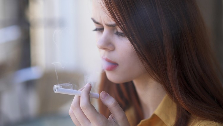 dohányzás, nő, COPD, tüdőbetegség, tüdő