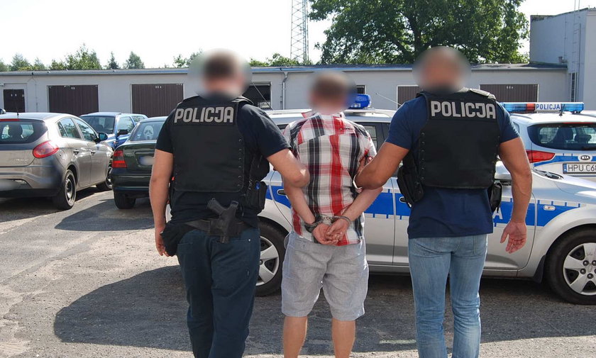 Policjanci rozbili pięcioosobową grupę dilerów