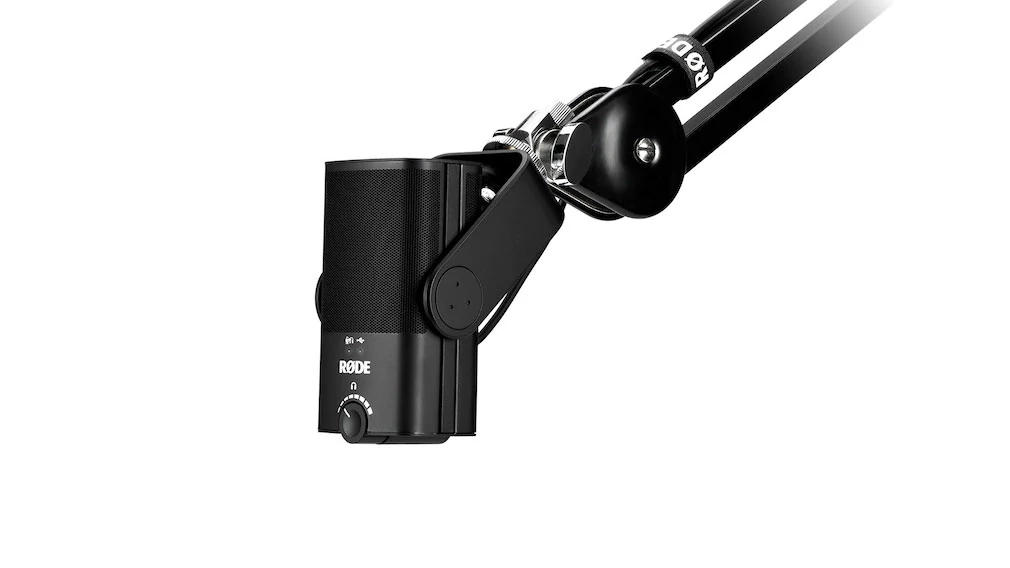 Røde NT-USB Mini jest również dostępny w zestawie z wysięgnikiem mikrofonowym.