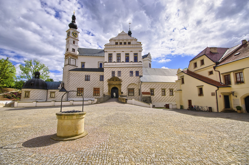 Największa atrakcja w kraju pardubickim - Muzeum Wschodnioczeskie (Východočeské muzeum) w zamku w Pardubicach