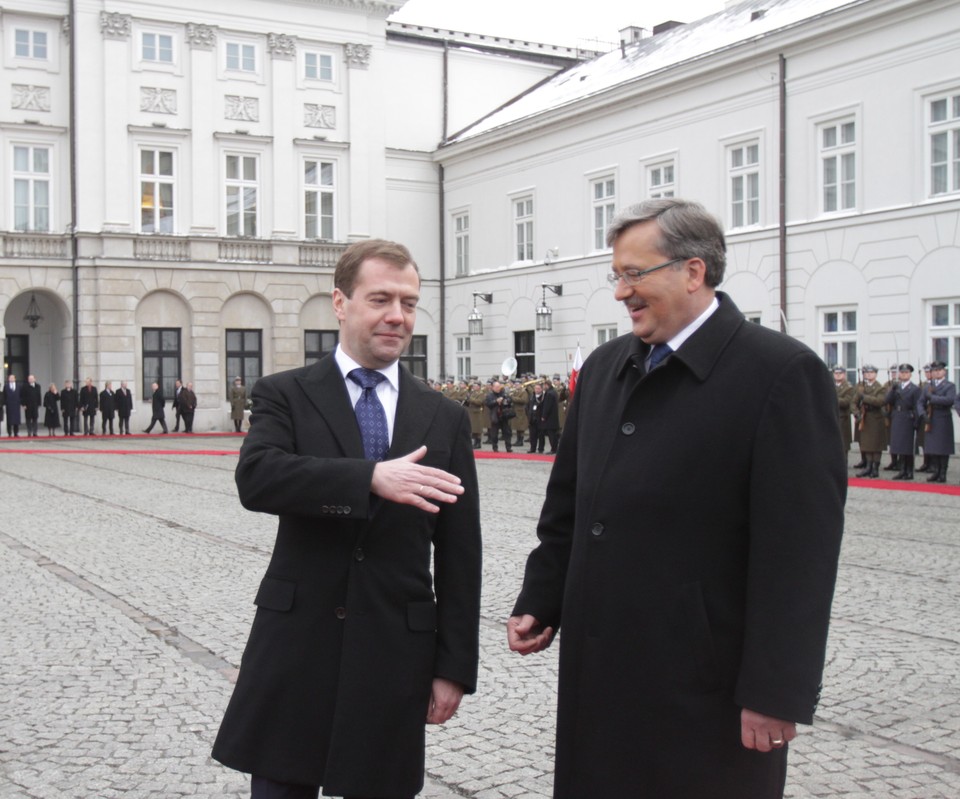 Bronisław Komorowski (P) i  Dmitrij Miedwiediew (L), fot. PAP/Bartłomiej Zborowski