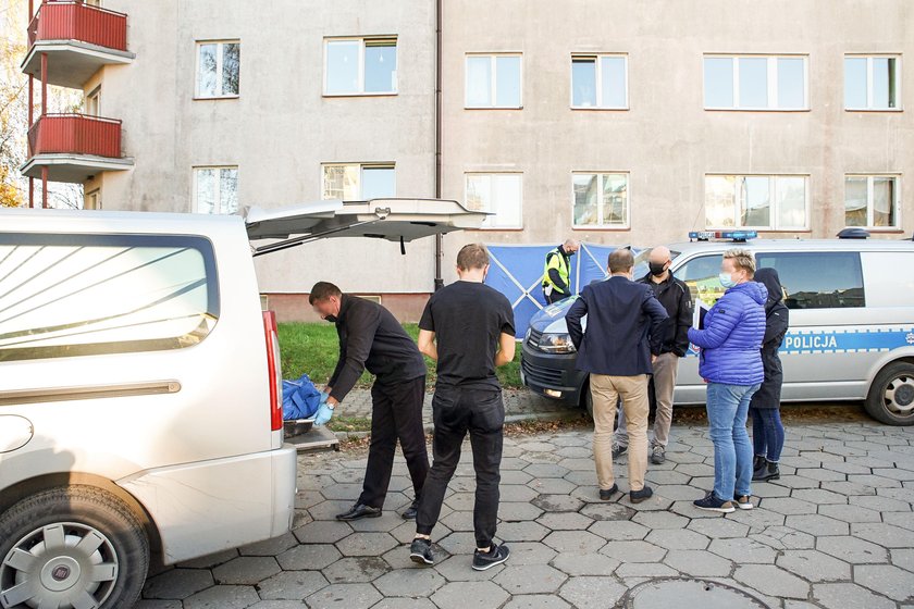 WYPADL Z OKNA PODCZAS INTERWENCJI POLICJI