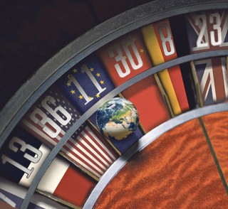 Europa idzie w hazard. W rozgrywce z USA może się zbyt zbliżyć do Chin [analiza]