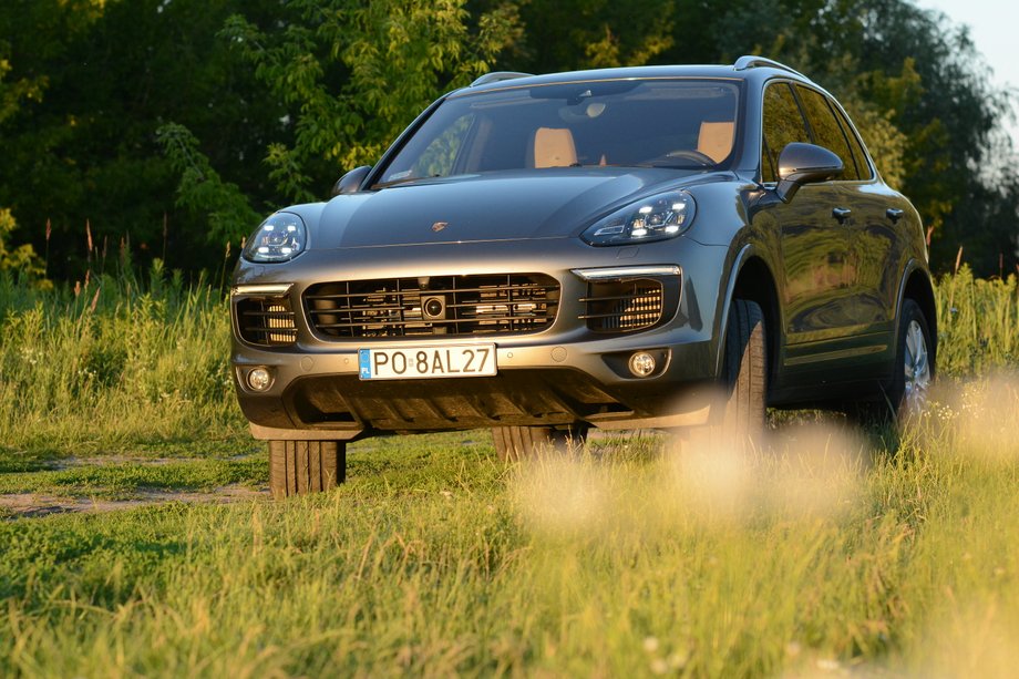 Porsche Cayenne S - szybki, luksusowy i ... bardzo drogi (12)