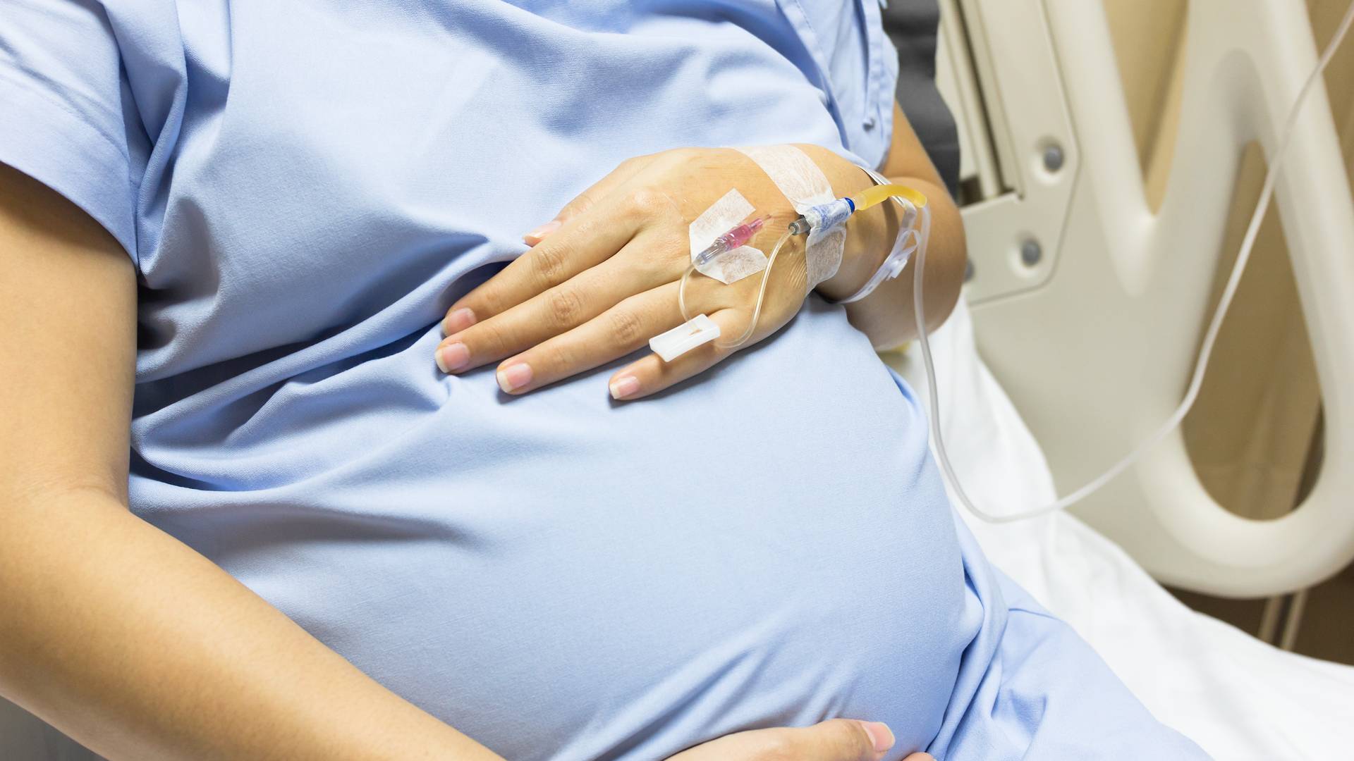 Jak naprawdę wygląda poród? Krok po kroku, etapy porodu naturalnego