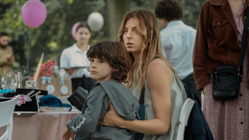 "Matki Pingwinów" - Kama (Masza Wągrocka) i Jaś (Jan Lubas)