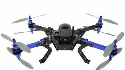 Latający dron 3DR RTF X8 - jeden z flagowych produktów firmy Chrisa Andersona