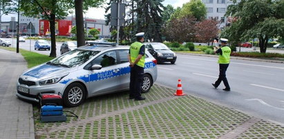 Policja w Rzeszowie kontroluje spaliny samochodów
