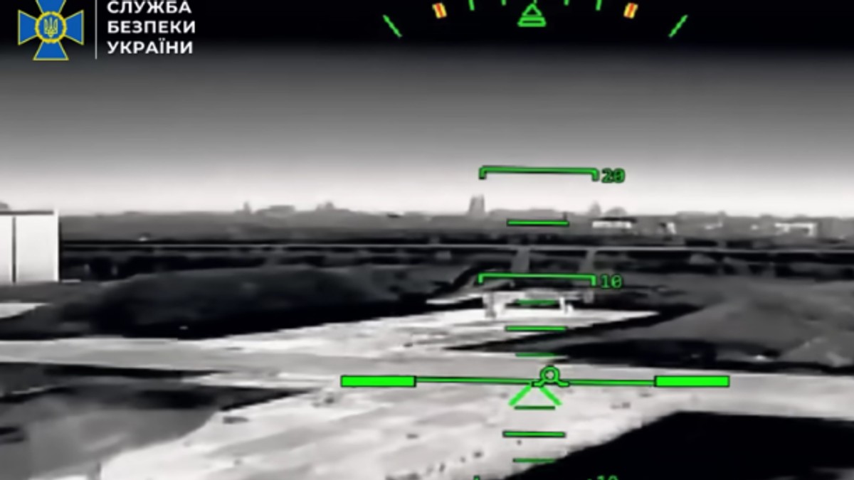 Napad Ukrajine na aerodrom na Krimu