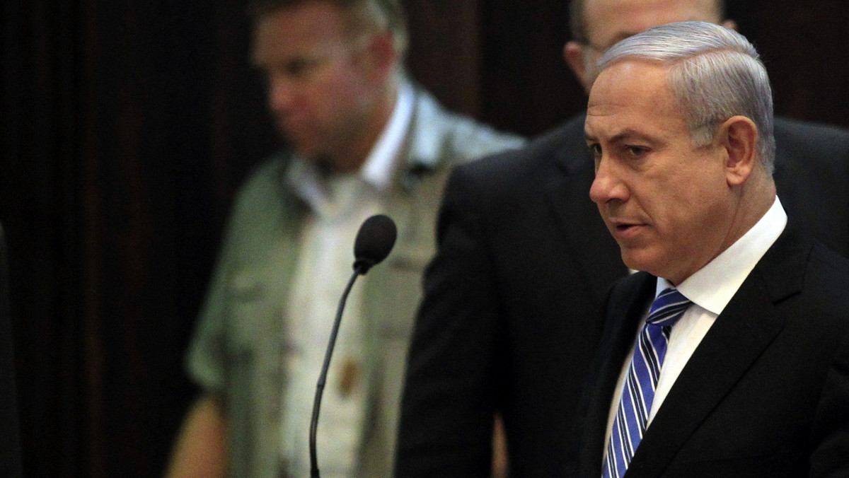 Premier Izraela Benjamin Netanjahu zapowiedział ograniczenie przywilejów członkom Hamasu, którzy odsiadują kary w izraelskich więzieniach. To rewanż za odmowę przekazania "znaku życia" od żołnierza przetrzymywanego w niewoli w Strefie Gazy.