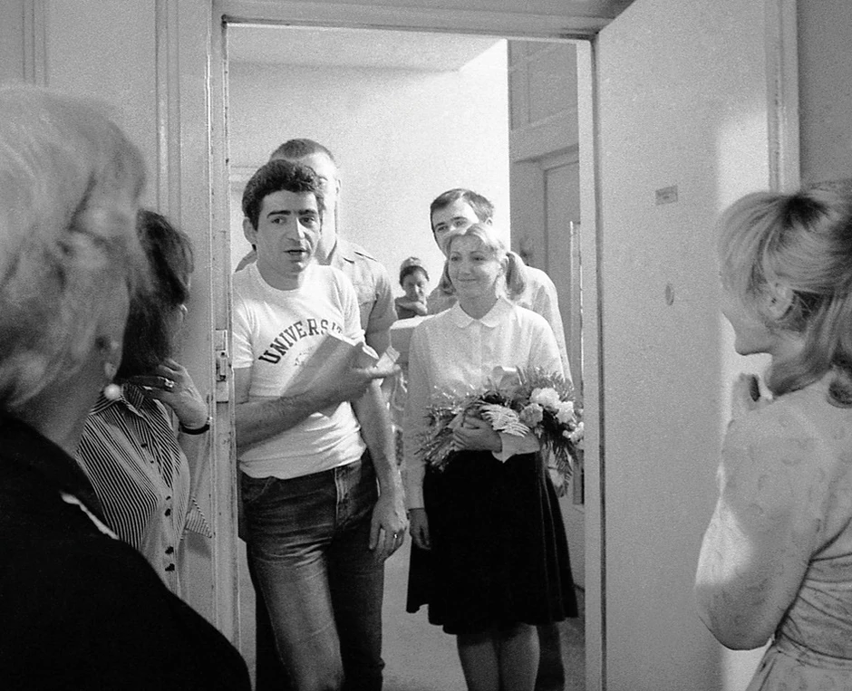 grlom u jagode P Manojlović, G Marić, B Dilić, A Berček s leđa R Ferari, O Marković i Đ Cvetić preview foto Ustupljena fotografija Programski arhiv RTS