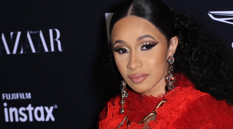 VÉGE! Ennyit bírt Cardi B házassága