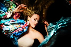 Joss Stone prezentuje taniec brzucha – zobacz!