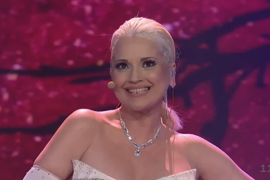 OVAKO IZGLEDA STARIJI SIN MAJE NIKOLIĆ Dobila ga je sa 22 GODINE, izrastao u LEPOTANA, "moja duša i moja prva radost":  3 BEBE IZGUBILA, a ovo joj je ostala NEOSTVARENA ŽELJA