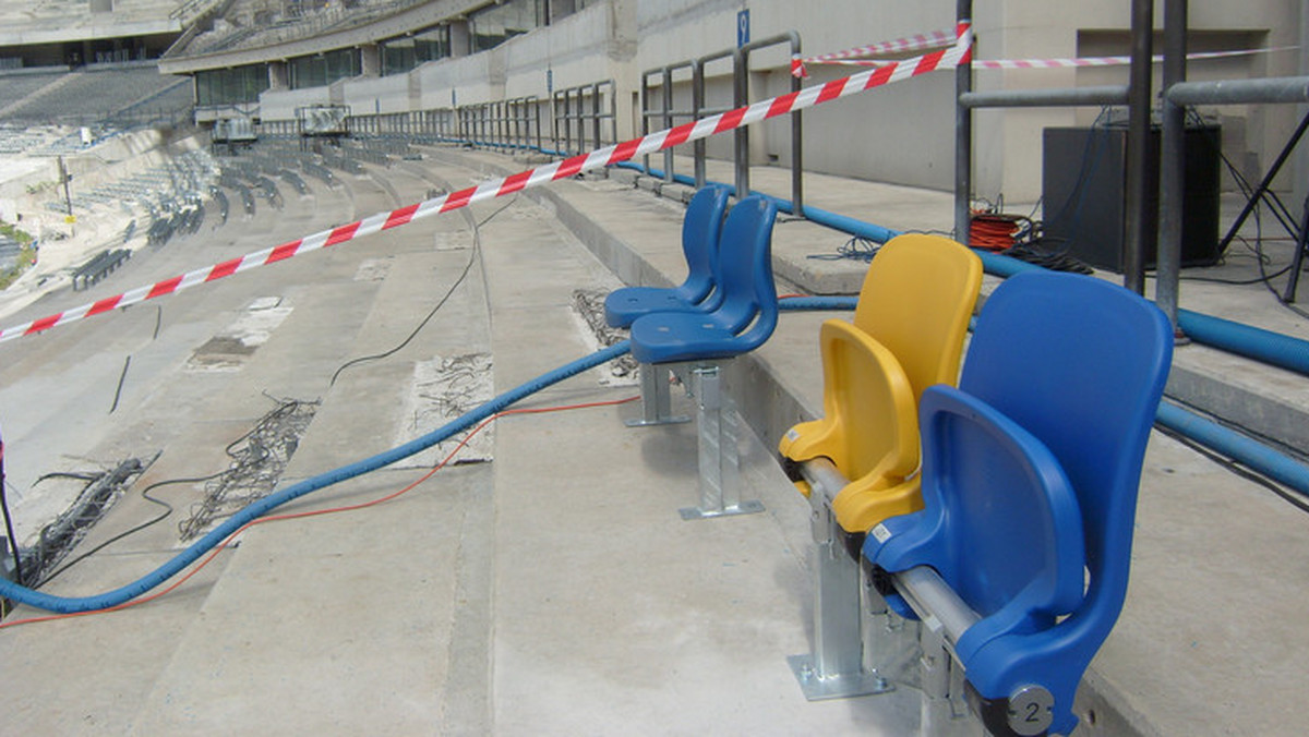 W drugiej połowie lutego rozpoczął się montaż krzesełek na widowni Stadionu Śląskiego. Zgodnie z zapowiedziami, wkrótce rozpocznie się też układanie bieżni i murawy. Zakończenie inwestycji planowane jest na połowę tego roku.