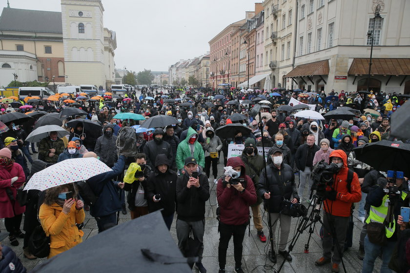 Protest branży fitness w Warszawie