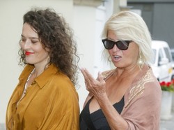 Jedno spojrzenie i... hipnoza gwarantowana! Oszałamiający dekolt Ewy Kasprzyk na gali Festiwalu Mozartowskiego