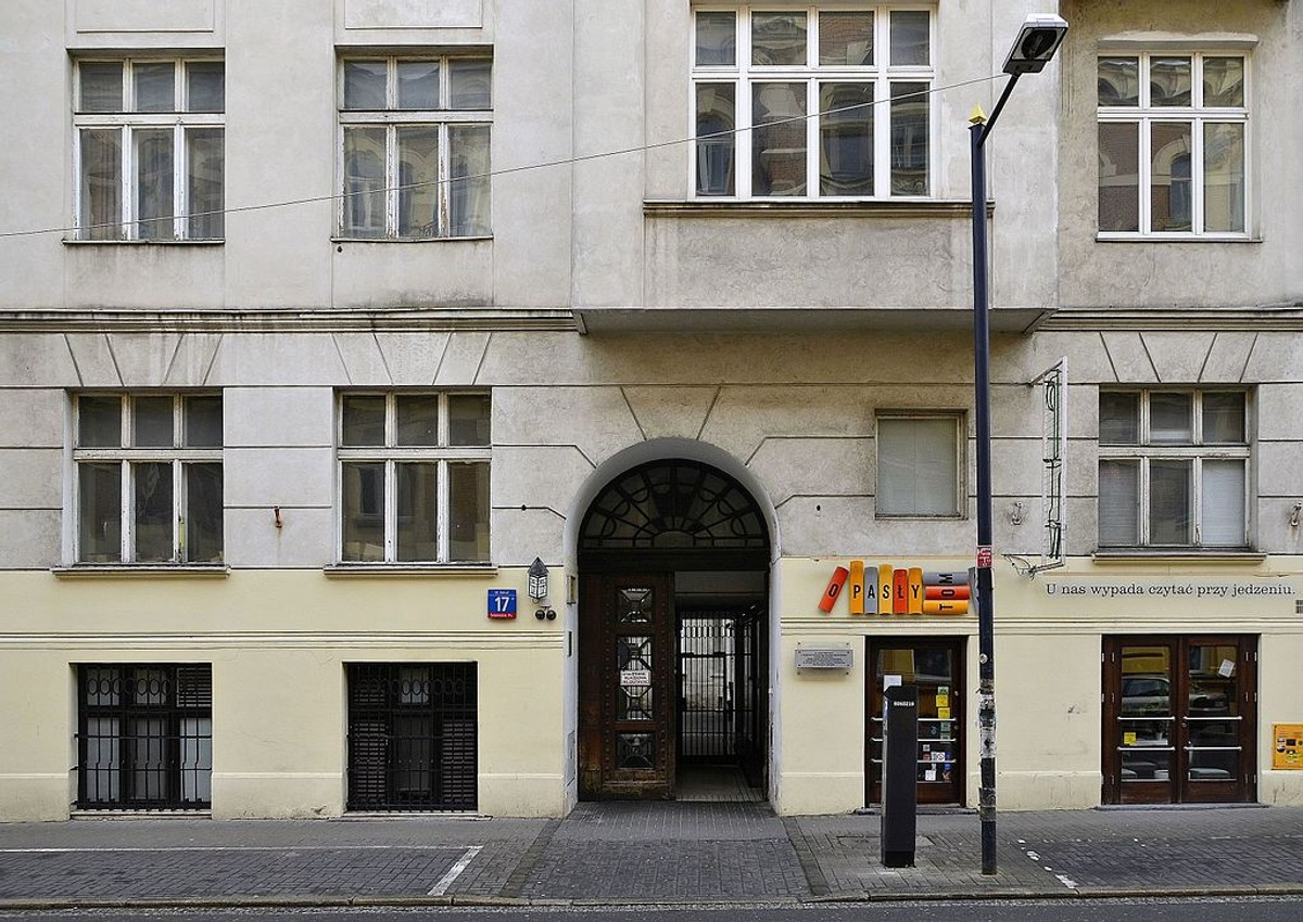 Państwowy Instytut Wydawniczy, Warszawa , Fot. Adrian Grycuk [CC BY-SA 3.0 pl]