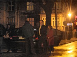 "Szampanik", kominek i kulig. Jak posłowie spędzą sylwestra?