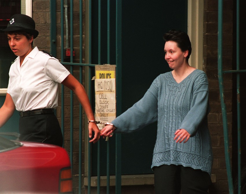 Džuli Keli na sudu u julu 1994.