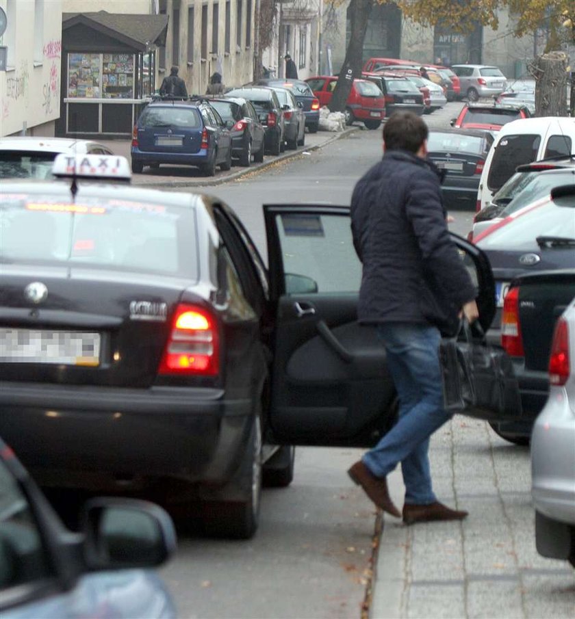 Dubieniecki przestraszył się policji. Teraz jeździ taksówką